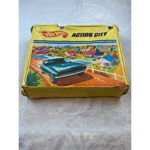 Vintage 1968 Hot Wheels Action City Fold Out‎ Playset Mattel Vinyl Carry Case